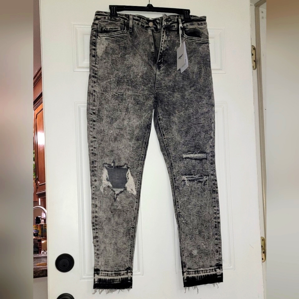 Vervet by Flying Monkey size 31 high rise skinny jeans black washed